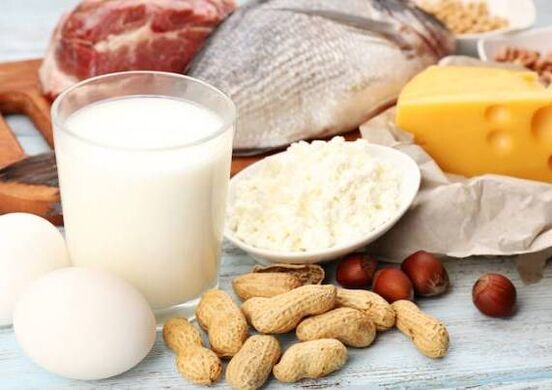Млечни продукти, риба, месо, ядки и яйца - диетата на протеиновата диета