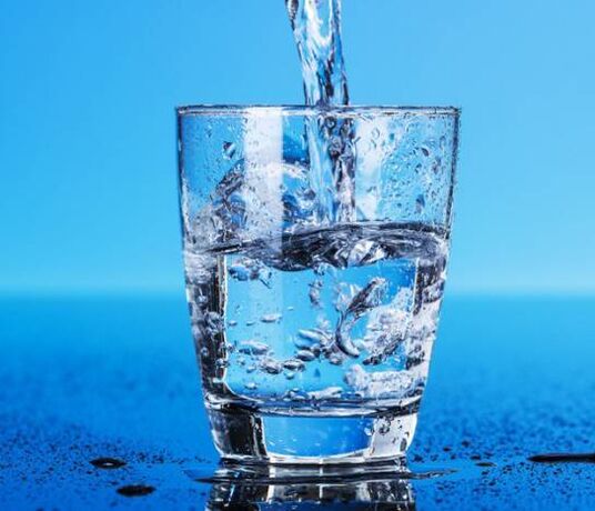 Пиенето на вода е основното правило за отслабване за една седмица